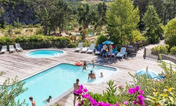 Sari-Solenzara Ski Chalet | 39 m² Chalet ∙ 2 bedrooms ∙ 6 guests