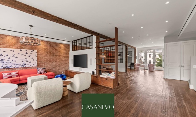 Gowanus House | 399- Luxury 6BR 5Baths Townhouse with Garage in Carroll