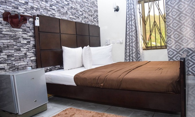 Akosombo House | 3A's Guest House
