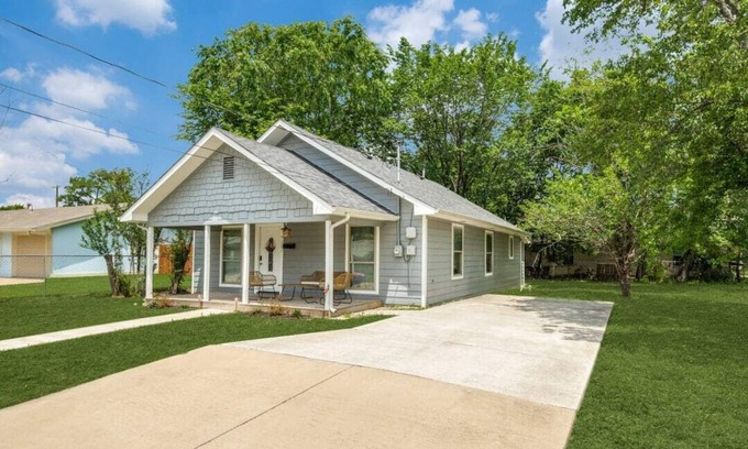 McKinney House | 3B Near Historic Downtown McKinney