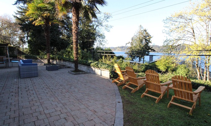 Mercer Island House | 3B3B Luxury 180 degree Lake View N Mercer Island Home