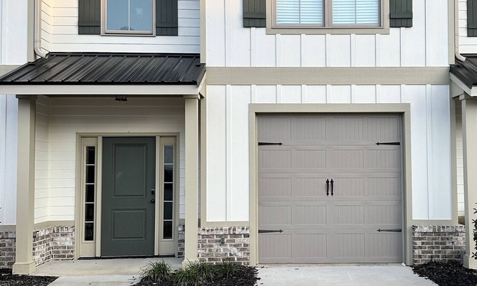 Adel House | 3BD 2.5BATH TOWNHOME NEAR VALDOSTA