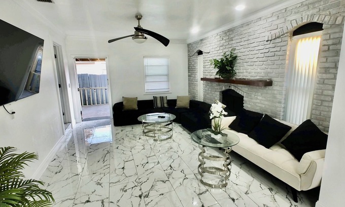 St. Petersburg - Clearwater House | 3Bd/2ba House in St. Petersburg nr Parks