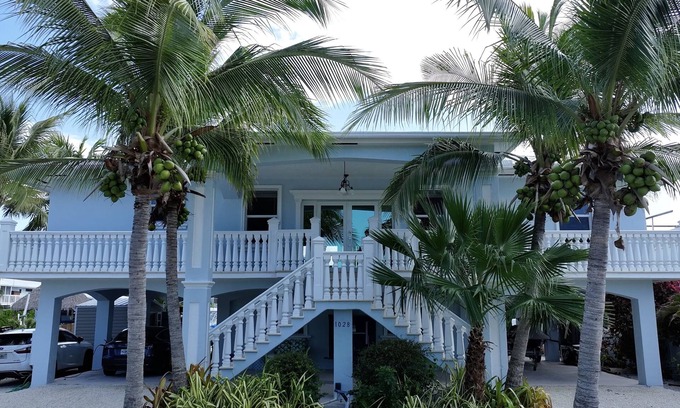 Twin Lakes House | 3Bd 3 baths 75 dock. Bay & Ocean access, Walking distance to John Penney camp