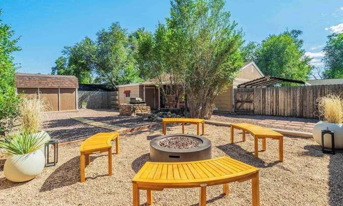 Security-Widefield House | 3BD Family Retreat Near COS Airport & Fort Carson