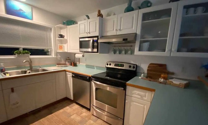 Brigands' Bay House | 3BD Home in Frisco. Right on the water- Sleeps 8.