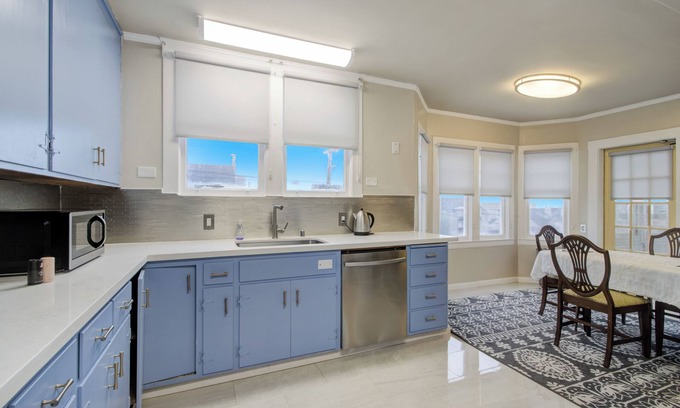 Parkside House | 3BD House /4Beds w/WiFi Near Golden Gate Park !