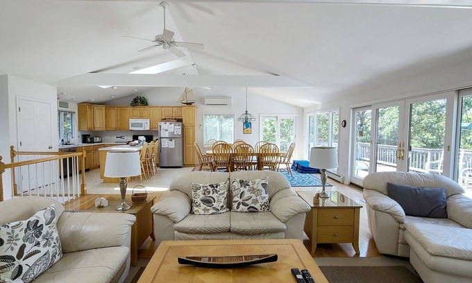 Truro House | 3BD Truro Hills Contemporary-A/C, Large Deck, Gorgeous Wooded Views, Ovesized Outdoor Shower
