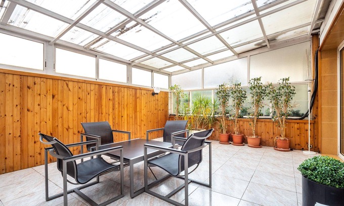 El Parc i la Llacuna del Poblenou Apartment | 3bed/2bath with terrace near the beach in Poblenou