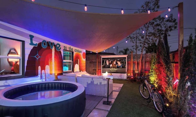 Normal Heights House | 3Bed, Hot Tub, Movie, Bikes, 2 Blocks to Adams Ave