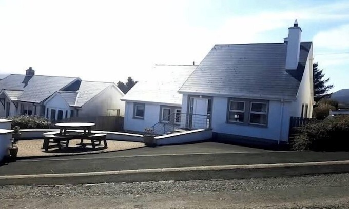 Ballyliffin House | 3BedHouse-Ballyliffin-NearBeach-GolfCourses nearby