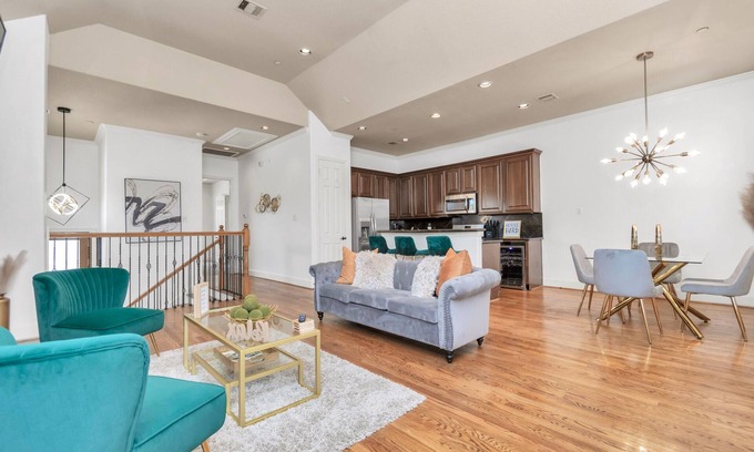 Woodlake - Briar Meadow House | 3Bedroom 3Bath Lavish Townhome In The Galleria Area With Private Pool