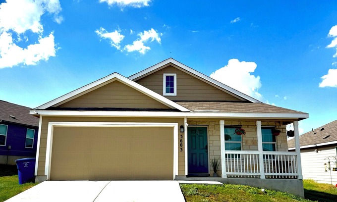 San Antonio House | 3bedroom house in welcoming San Antonio 8min from shopping center and hospital