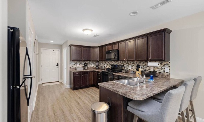Johnson City Apartment | 3BR 2.5BA condo near downtown JC