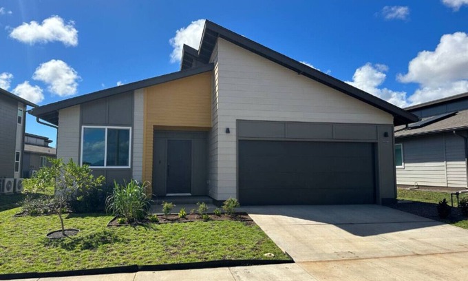 Ewa House | 3BR/2BA New Build | Pool | W/D | Garage | Park