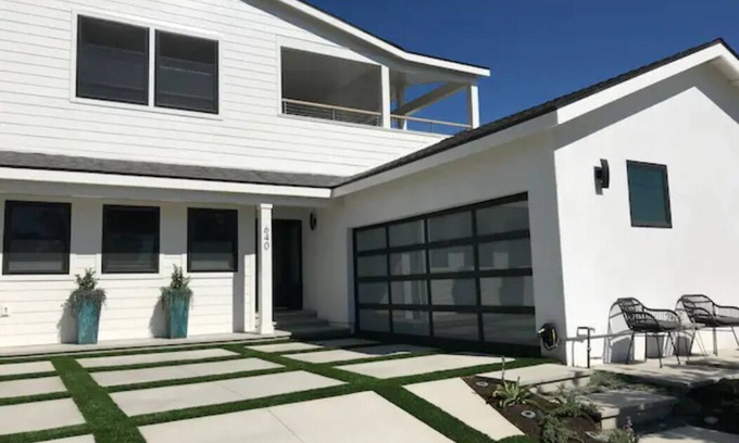 Seal Beach House | 3BR/3BA Dream Vacation Home w/Pool in Seal Beach