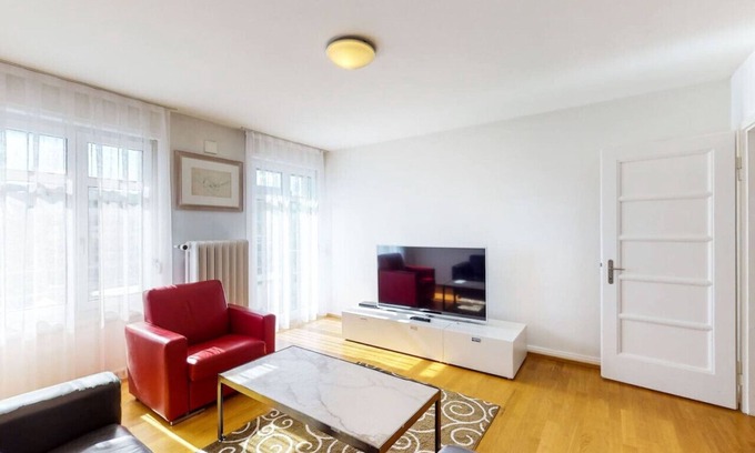 Seefeld Apartment | 3BR city flat near Bellevue! SF6