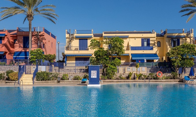 Costa Meloneras Ski Chalet | 3BR Beach House Meloneras -Private solarium-Pool