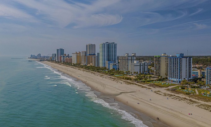 Central Myrtle Beach Condo | 3BR Golf and Beach Condo in the center of all the action.