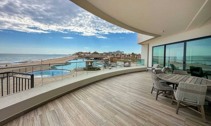 Puerto Penasco Condo | 3BR Ground Floor Condo with Direct Pool Access #109