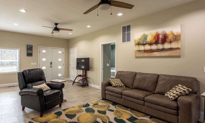 Mountain Home House | 3BR House By Lake with BBQ, Fire Pit & EV Charger