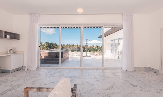 Las Terrenas Apartment | 3BR-Penthouse w/jacuzzi incl at Lake View
