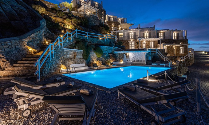 Psarou Villa | 3BR Villa Thelgo Mykonos IV