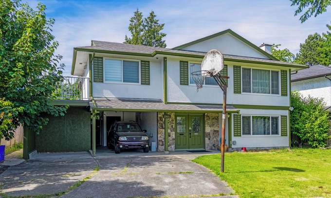 Richmond House | 3BR3BA/EV/AC near Vancouver Airport