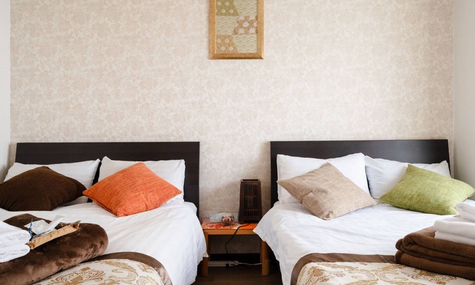 Dotonbori Apartment | 3F 5 min walk from Kuromon Ichiba and Dotonbori/10 min walk from Shinsaibashi Namba/Convenience store nearby/Luggage storage available in front of IN/Family welcome/Good access to Kyoto, Nara and Kansai Osaka Expo/Wi-Fi available