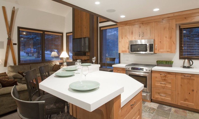 North Park City Condo | 3K27 by Park City Experience - Convenient luxury only 200 yards to Park City Mtn