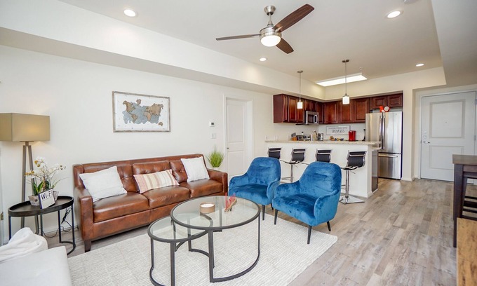 Katy Condo | 3N| Charming Private Condo Unit| Unique Gated Complex