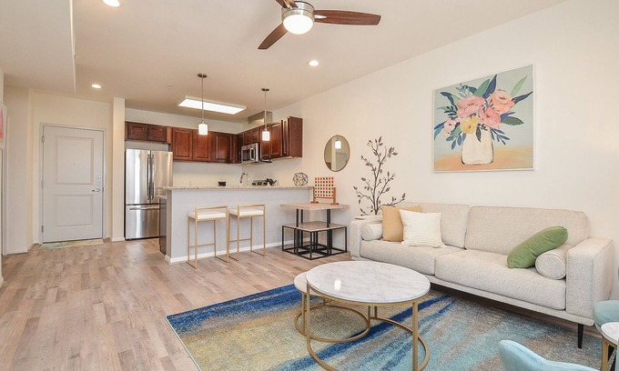 Katy Condo | 3P| Chic & Stylish Condo Unit| Lifestyle Center Living