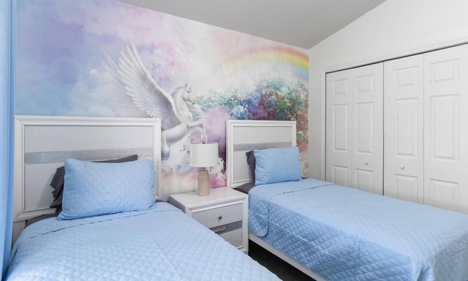 Bridgewater Crossing House | 4/2 Private Pool house near all famous attractions!