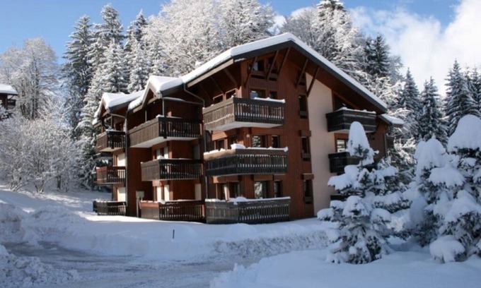 Araches-la-Frasse Apartment | 4/6 PERSON RENTAL - LE FAYARD- 800M FROM THE CENTER