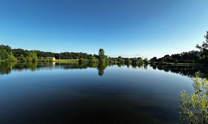 Union County House | 4 Acre Lake on 24 Acres Close to Charlotte ~ Eagleview Venue!