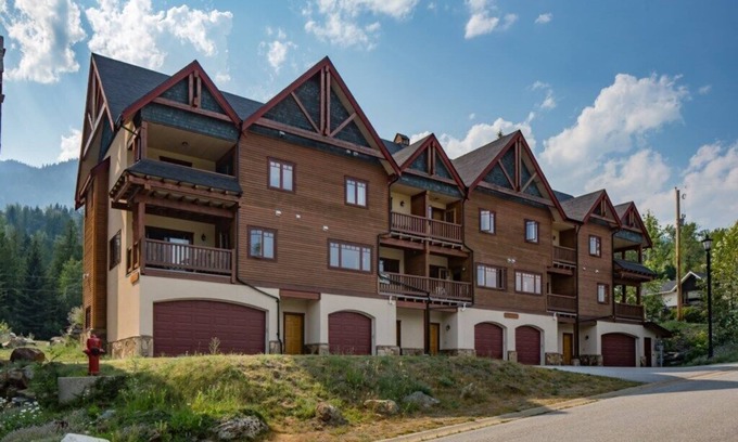 Rossland House | 4 BD/3BA Redstone Chalets E