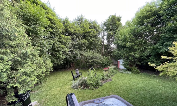 Fort Erie Cottage | 4 BDR Home☆Hot Tub☆Fire Pit☆BBQ☆Walk To River