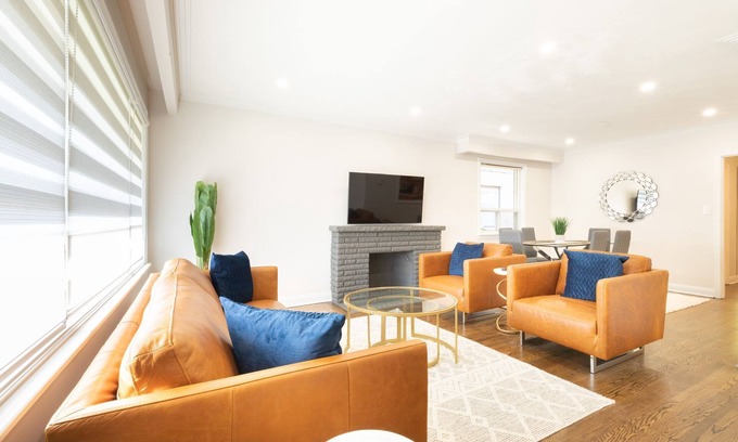 Willowdale House | 4 Bdrm/4 Bath Home with Spa Room near Yonge&Finch