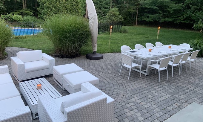 Southold House | 4 Bed/2.5 Bath Stunning North Fork retreat with Heated Pool & Hot Tub