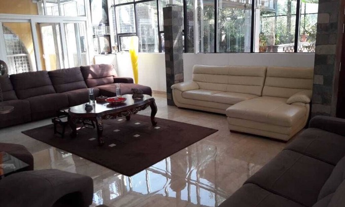 Stone House Area Bed & Breakfast | 4 bed 3 bath bungalow sleeps up to 10 people (inc. breakfast)