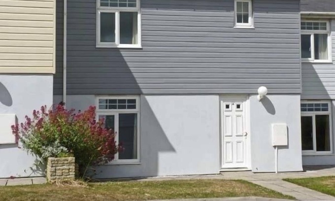White Cross Cottage | 4 Bed/3 Bath Holiday Cottage - Amazing central location in Cornwall