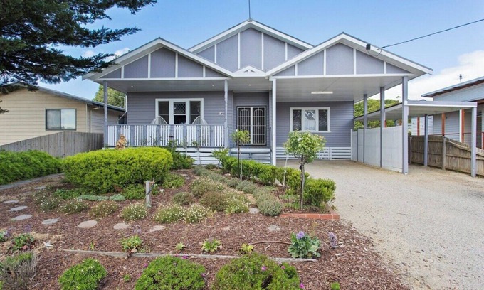 Sunset Strip House | 4-Bed 3-Bath Sunset Haven