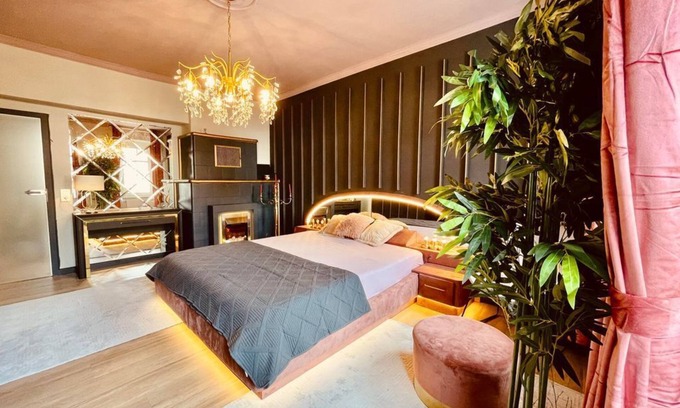 Neidenbach Apartment | 4-bed deluxe apartment - Lot 54