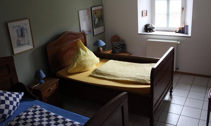 Halsdorf Other | 4-bed ground floor apartment - apartments farm Heck