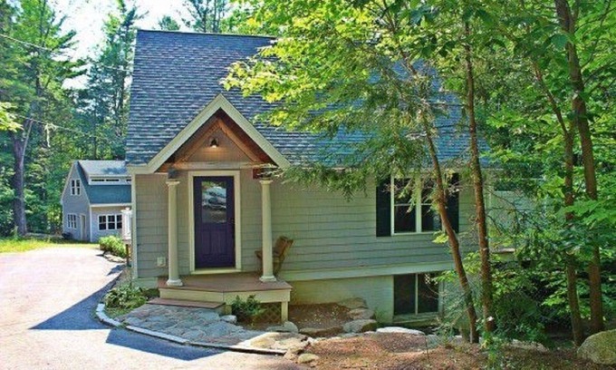 Gilford House | 4 Bed Gunstock Acres Property Minutes from Gunstock Mountain & Lake Winnipesauke