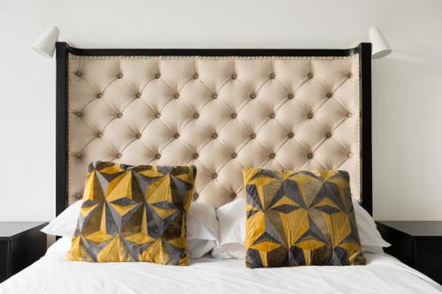 Wyken House | 4-Bed Home for Contractors - Parking - Walk to Hospital