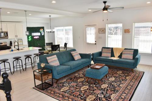 Northeast Houston House | 4-Bed Home, Prime Houston Location