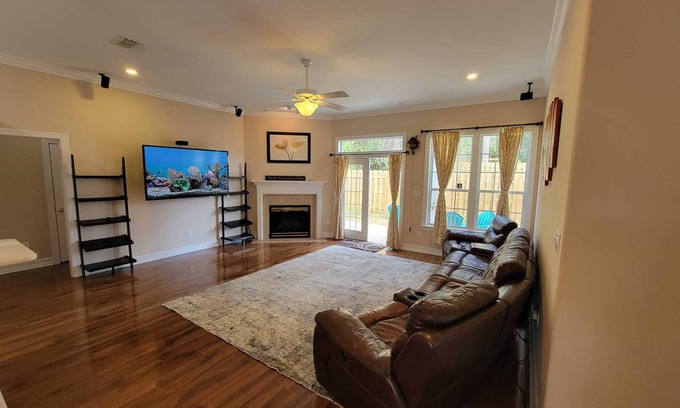 Tallahassee House | 4 Bed home with 2 King next to HCA Florida Capital