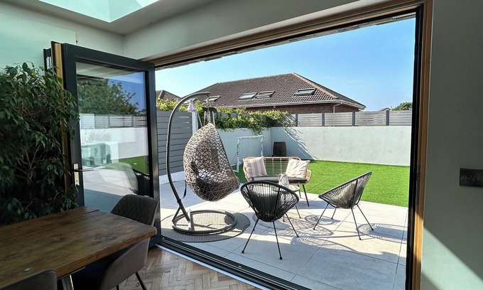 Portrush House | 4 bed house available for 2025 Portrush Open