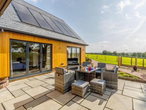 Cowbeech House | 4 bed in Bodle Street Green 91157